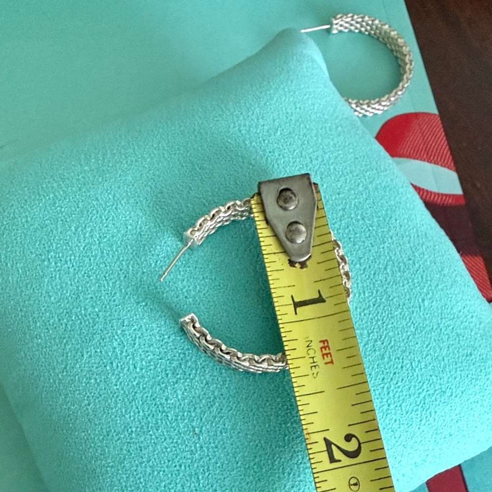 Large Tiffany & Co. Somerset Mesh Rope Design Hoop Earrings - Firm price - Picture 10 of 11